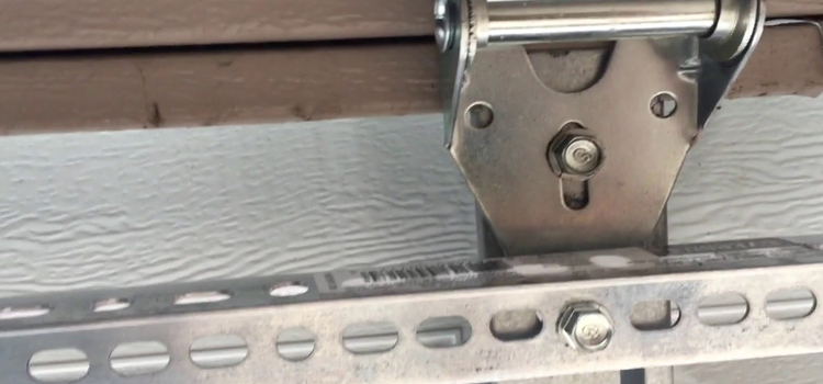 commercial garage door hinges repair in Langley